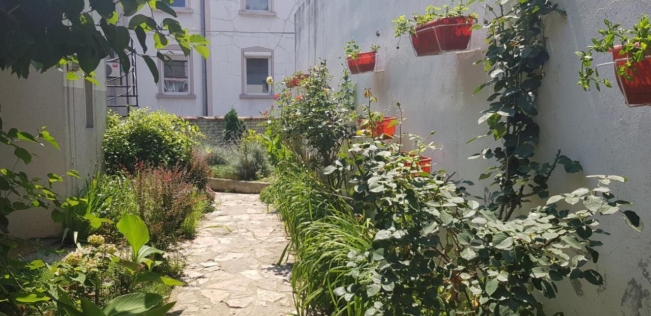 Garden Apartments Belgrado Exterior foto